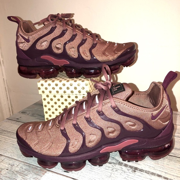 ❌SOLD❌Nike women’s air vapor max plus (rare find) - Picture 2 of 15